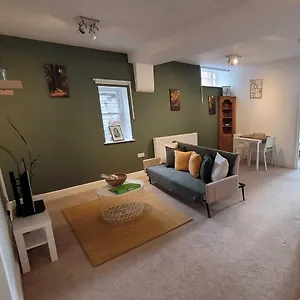  Apartment 7b Lansdown Place Lane